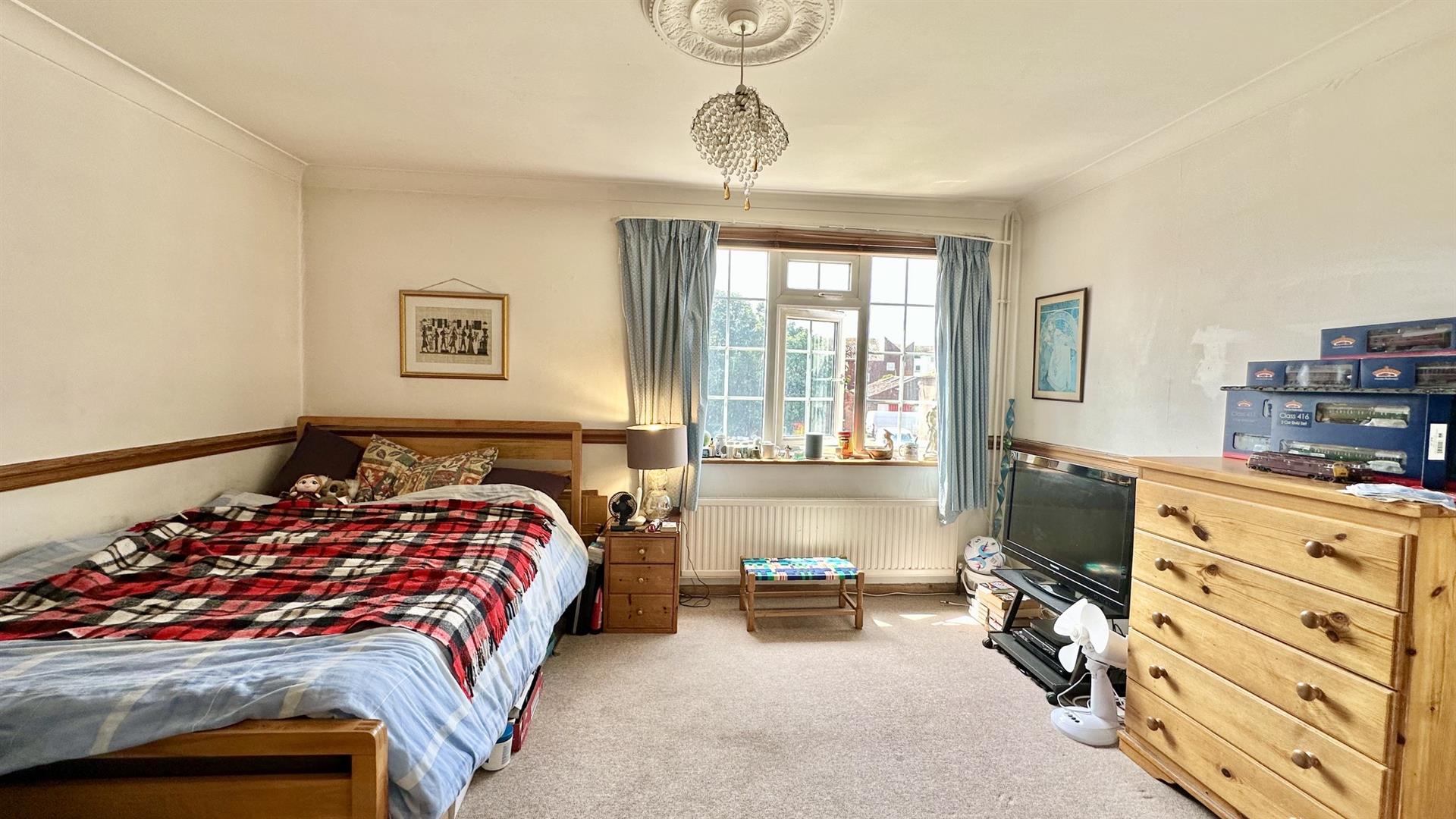 2 bed property in The Bourne, Old Town, Hastings